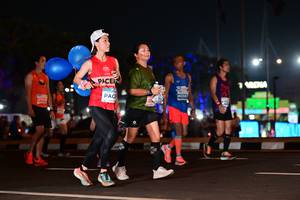 BIB: 407, 210
                            <button type="button" onclick="openModal(15277290)" class="btn btn-primary btn-sm float-right btn-popup" data-toggle="modal" data-target=".modal-high-quality">
                        <i class="fas fa-shopping-cart"></i> Add to Cart
                    </button>
                                            <button type="button" onclick="isThisMe(15277290, true)" class="btn btn-success btn-sm float-right btn-popup btn-isme hidden" data-toggle="tooltip" data-placement="bottom" title="นี่คือรูปของคุณใช่ไหม คลิกที่นี่เพื่อเอาเข้าอัลบั้ม">
                        <i class="fas fa-plus"></i> Add to album
                    </button>
                    <button type="button" onclick="isThisMe(15277290, false)" class="btn btn-warning btn-sm float-right btn-popup btn-isnotme hidden">
                        <i class="fas fa-ban"></i> Remove from album
                    </button>